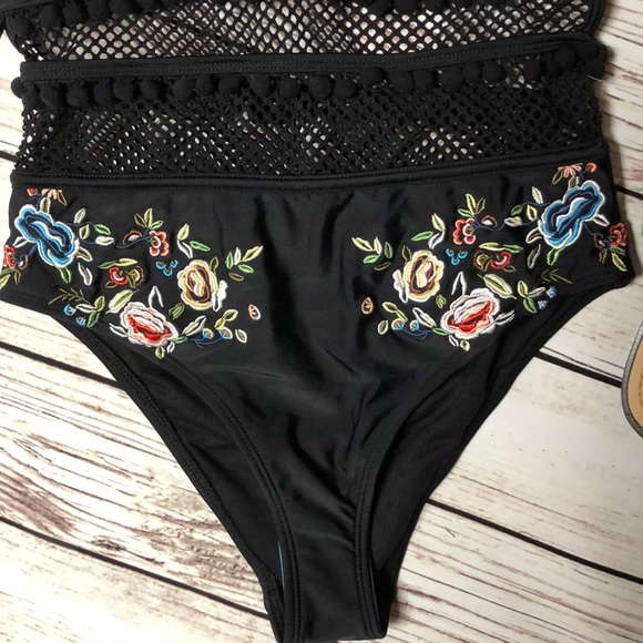 SOLD NWT Last One! ASOS Premier Embroidered - Picture 3 of 8